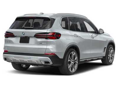 2026 BMW X5, $85700. Photo 5