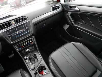 2022 Volkswagen Tiguan, $0. Photo 11