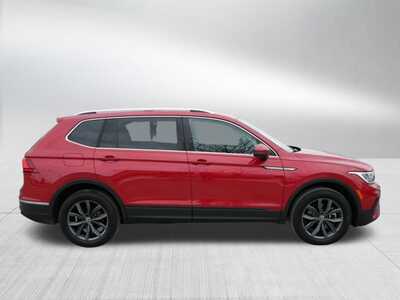 2022 Volkswagen Tiguan, $0. Photo 8