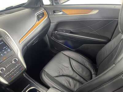 2018 Lincoln MKC, $17498. Photo 10