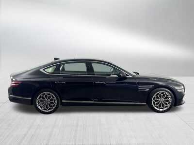 2022 Genesis G80, $32998. Photo 8