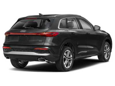 2026 Audi Q5, $58060. Photo 4