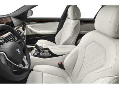 2022 BMW 5 Series, $21998. Photo 12