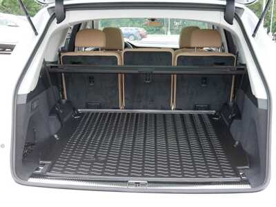 2025 Audi Q7, $77670. Photo 5