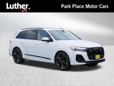 2025 Audi Q7, $77670. Photo 1