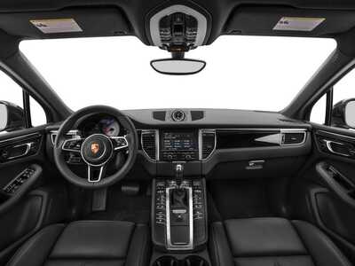 2016 Porsche Macan, $0. Photo 7