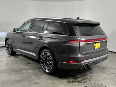 2024 Lincoln Aviator, $61998. Photo 5