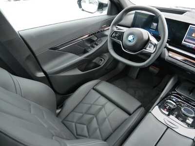 2024 BMW i5, $48498. Photo 9