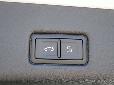 2025 Audi Q5, $61300. Photo 6