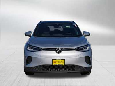 2021 Volkswagen ID.4, $15898. Photo 2