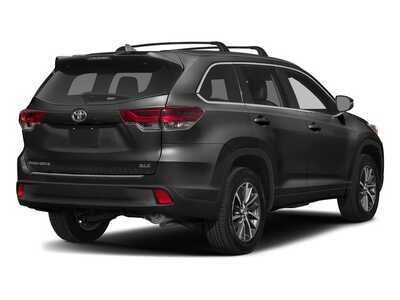 2018 Toyota Highlander, $25000. Photo 2