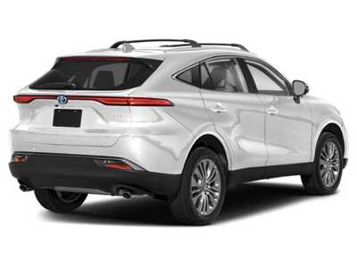 2024 Toyota Venza, $40000. Photo 2