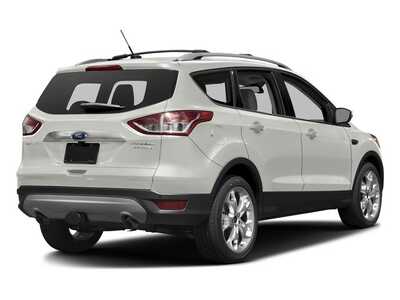 2016 Ford Escape, $10998. Photo 2