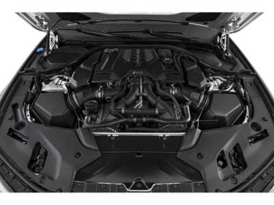 2023 BMW M5, $105000. Photo 12