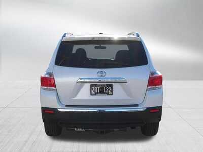 2011 Toyota Highlander, $8498. Photo 6