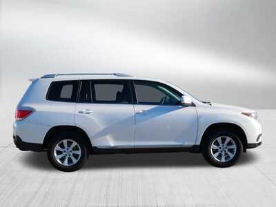 2011 Toyota Highlander, $8498. Photo 8