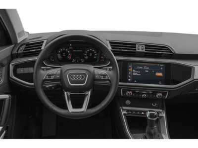 2022 Audi Q3, $30000. Photo 7