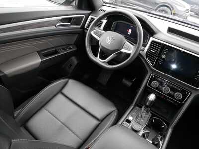 2023 Volkswagen Atlas, $27348. Photo 9