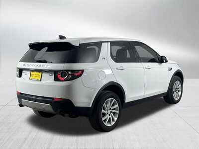 2019 Land Rover Discovery, $16148. Photo 7
