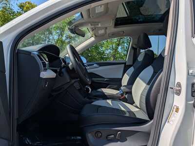 2026 Volkswagen Taos, $37672. Photo 5