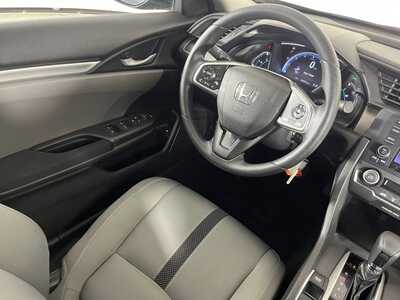 2019 Honda Civic, $15848. Photo 9