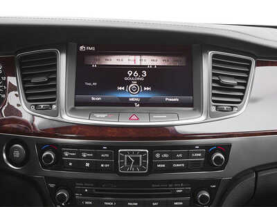 2014 Hyundai Equus, $12848. Photo 12