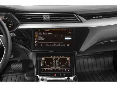 2024 Audi Q8, $0. Photo 10