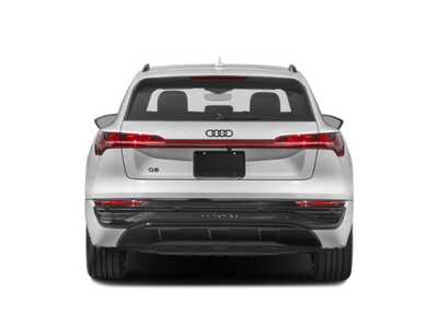 2024 Audi Q8, $0. Photo 5