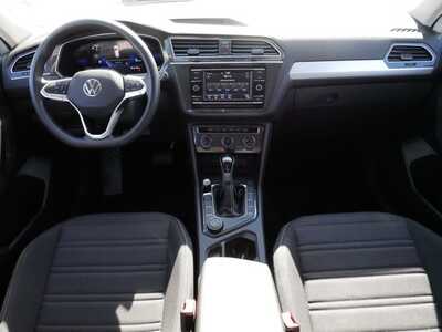 2023 Volkswagen Tiguan, $0. Photo 10
