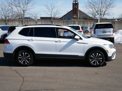 2023 Volkswagen Tiguan, $0. Photo 8
