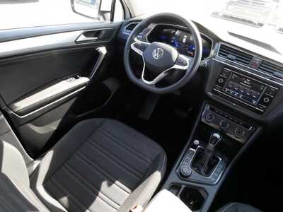2023 Volkswagen Tiguan, $0. Photo 9