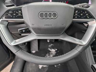 2025 Audi Q5, $62895. Photo 9