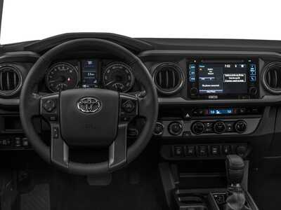 2017 Toyota Tacoma, $30350. Photo 7