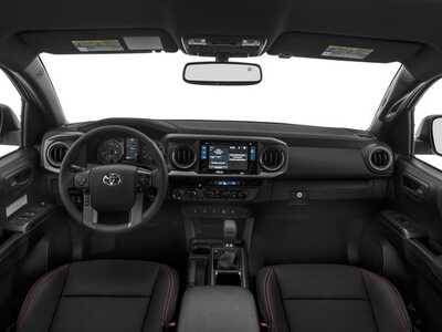 2017 Toyota Tacoma, $30350. Photo 8