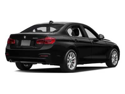 2016 BMW 3 Series, $13848. Photo 2