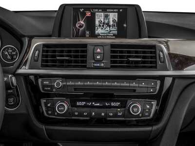 2016 BMW 3 Series, $13848. Photo 9