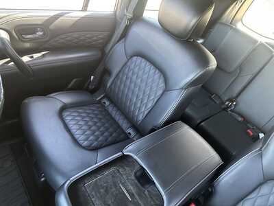 2021 Infiniti QX80, $42348. Photo 12