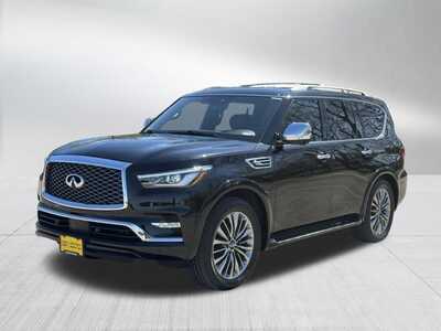 2021 Infiniti QX80, $42348. Photo 3
