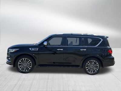 2021 Infiniti QX80, $42348. Photo 4