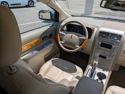 2007 Lincoln MKX, $8348. Photo 9