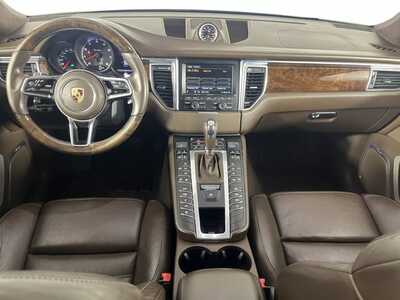 2016 Porsche Macan, $20350. Photo 10