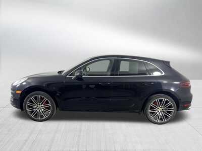 2016 Porsche Macan, $20350. Photo 4