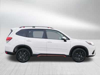 2023 Subaru Forester, $0. Photo 8
