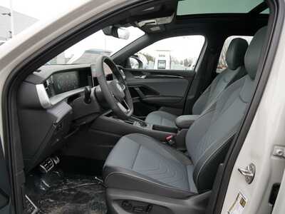 2026 Volkswagen Tiguan, $38576. Photo 5