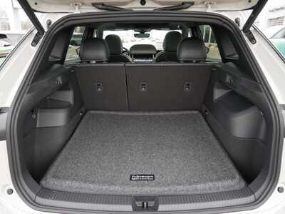 2026 Volkswagen Tiguan, $38576. Photo 7