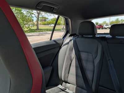 2024 Volkswagen Golf, $32148. Photo 12