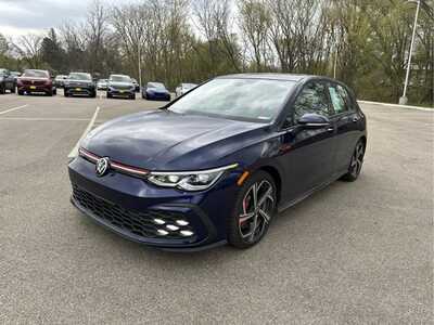 2024 Volkswagen Golf, $32348. Photo 3