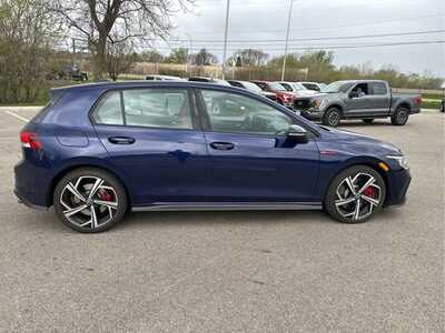 2024 Volkswagen Golf, $32348. Photo 8