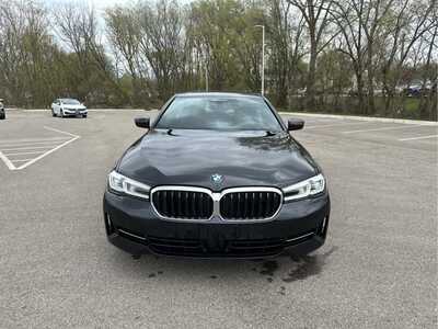2023 BMW 5 Series, $38348. Photo 2