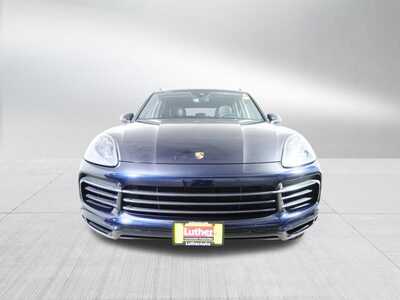 2022 Porsche Cayenne, $0. Photo 2